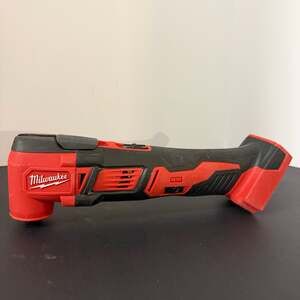 Milwaukee 2626-20 M18 18V Cordless Oscillating Multi-Tool - Tool Only
